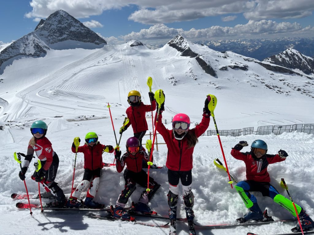 Hintertux Slalom Camp U12 Mai 2025